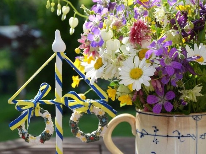 glad-midsommar